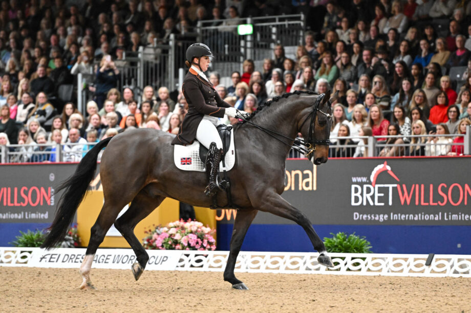 Charlotte Dujardin vince il secondo giorno del London International Horse Show 3 IMG 9647