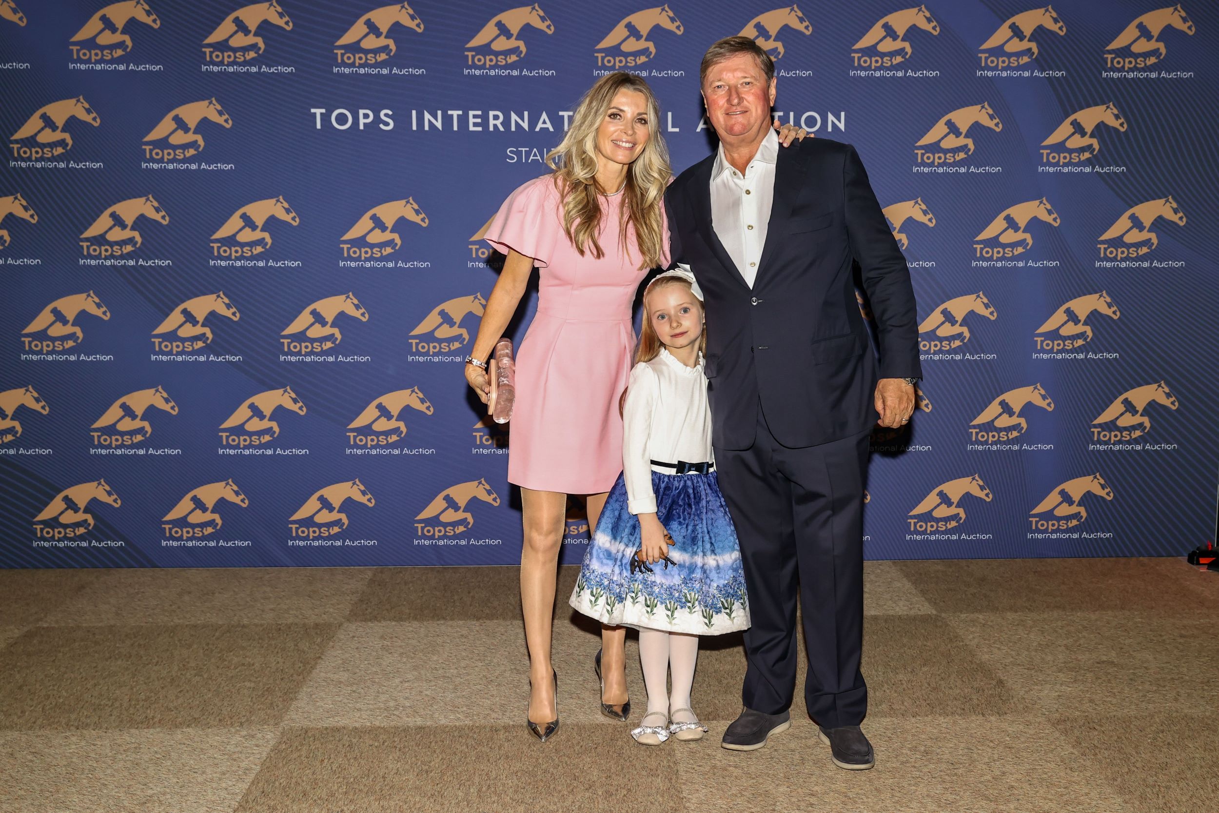 Jan Tops: From Sporting Triumphs to Feats of the Heart 4 JAN TOPS E FAMILY 1