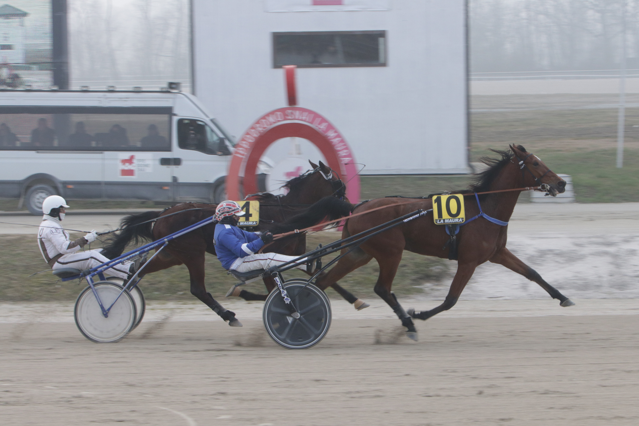 Newstar e Fashion Grif protagonisti all’Ippodromo Snai La Maura 1 CORSA6 PREMIO NEWSTAR 1962