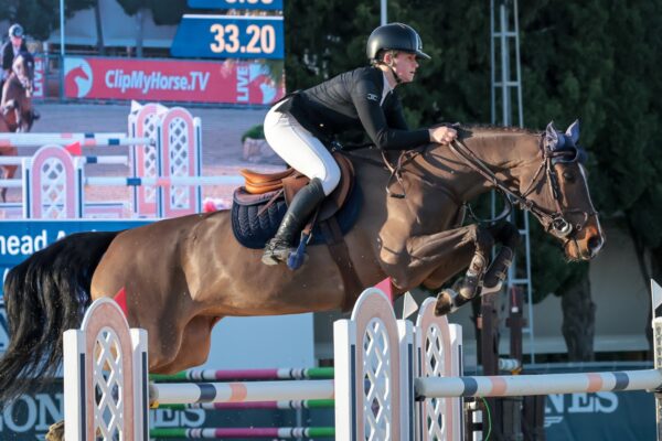 Nicole Lockhead Anderson and Vogue TW, a British win in yesterday’s big class 5 Nicole Lockhead Anderson Sunshine Tour 2024