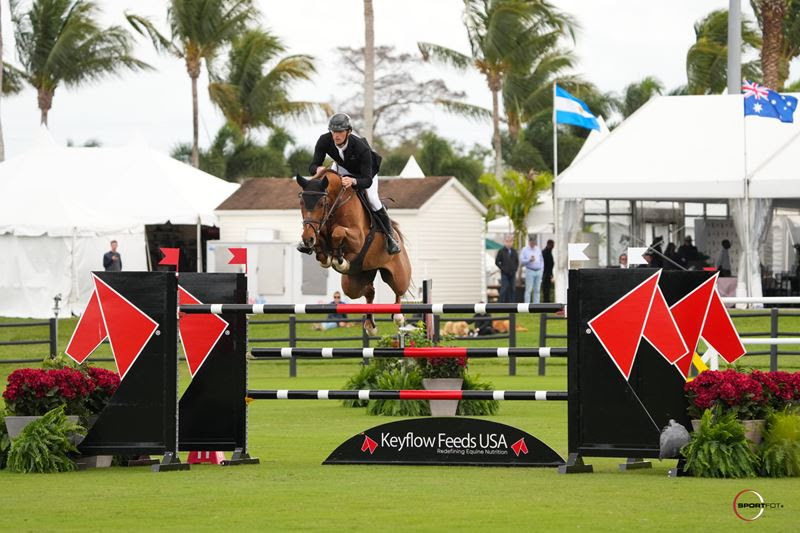 Richard Vogel and Cydello Run Away With $140,000 Keyflow Feeds USA CSI3* Grand Prix 1 Richard Vogel in sella a Cydello, vincitori del $140,000 Keyflow Feeds USA CSI3* Grand Prix. Photo © Sportfot