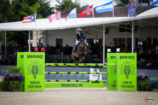 Baylee McKeever e Formidable al WEF 10 vince la finale BrainJuice Under 25 Grand Prix Series.