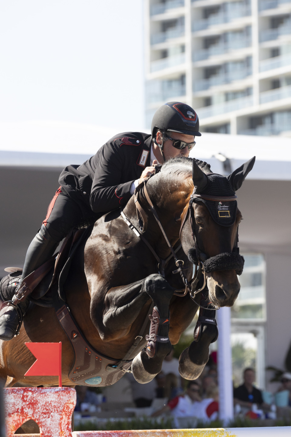 Emanuele Gaudiano in sella a Crack Balou nel LGCT di Miami Beach