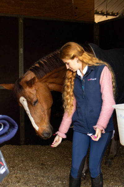 Clonazione animale: esploriamo nuove frontiere della riproduzione animale 9 cavallo e embriologa di ovo horse & ovo clone