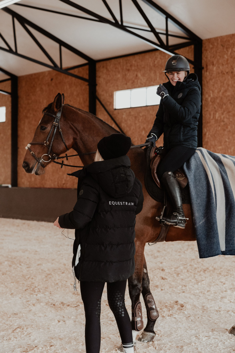 equestrainapp young girl during training section