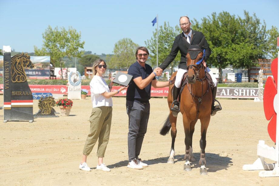 Emanuele Gaudiano trionfa nella CSI4* 1.45 m LR di Montefalco 6 60203aee 019a 4a7d af24 a23a5fd99b32