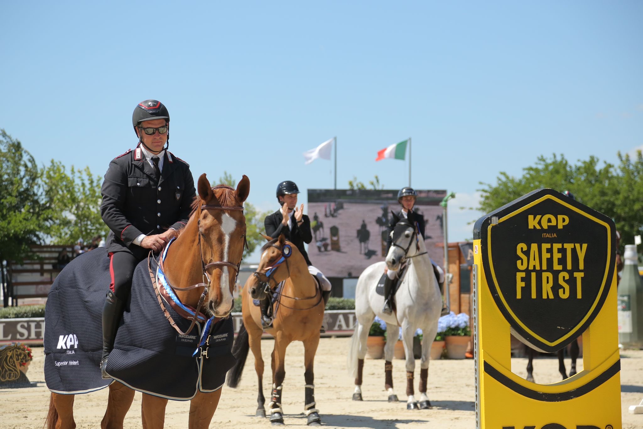 Emanuele Gaudiano trionfa nella CSI4* 1.45 m LR di Montefalco 2 ca0d5fee 249e 42de bd4d 688590a9a6a2