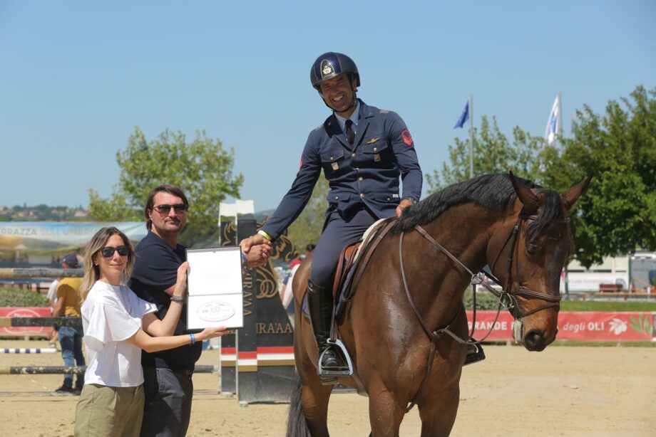Emanuele Gaudiano trionfa nella CSI4* 1.45 m LR di Montefalco 5 e11caf49 d41a 4a38 98cc f4a4cbf7edf7