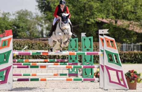 Campionati Europei Giovanili 2025 a Riesenbeck: brillano Paesi Bassi, Svizzera e Finlandia nella prima prova a squadre Junior 1 Andrea su charlemagne