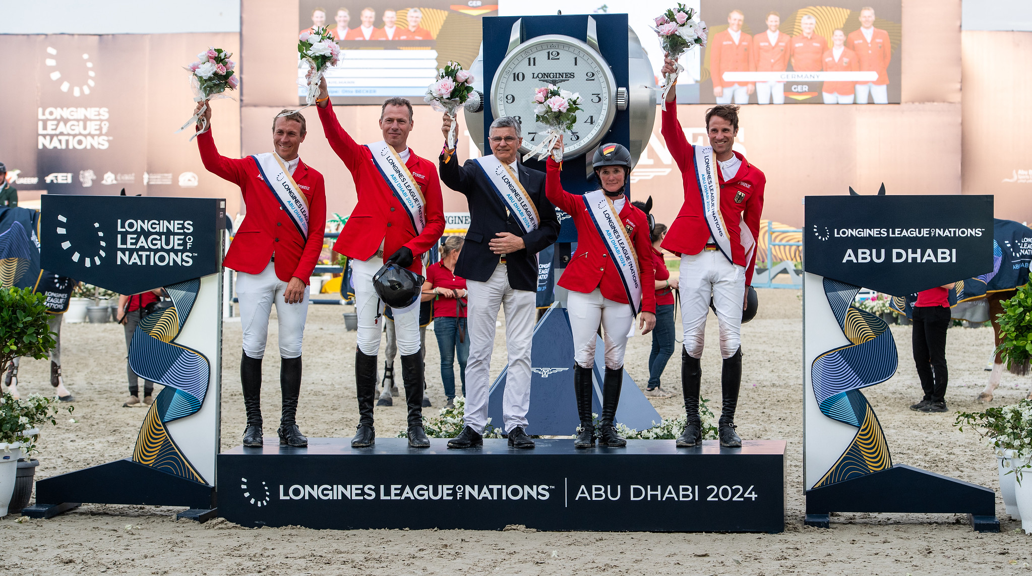 Longines League of Nations: i cavalieri attesi a Rotterdam per l'ultima tappa 2 Team Germany: DAVID WILL, CHRISTIAN AHLMANN, Chef d'Equipe OTTO BECKER, JOERNE SPREHE and CHRISTIAN KUKUK - vincitori della Longines League of Nations™ 2024 di Abu Dhabi (UAE) © FEI/Martin Dokoupil