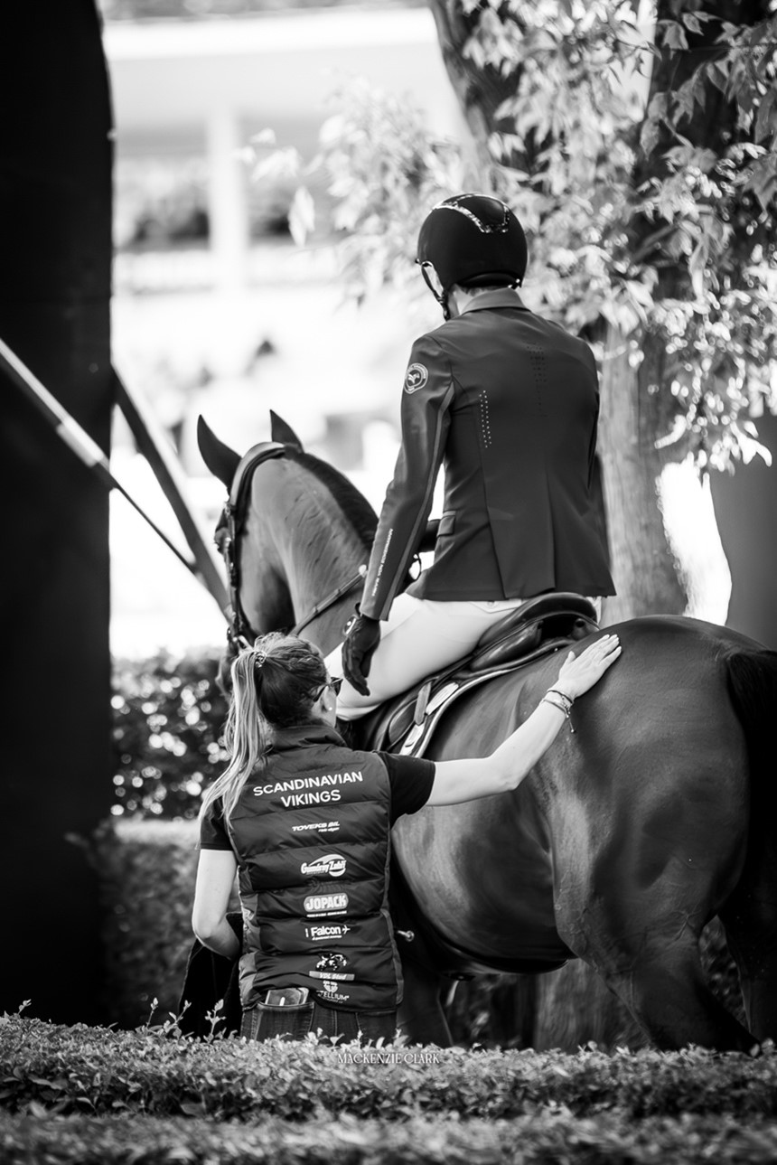 LGCT Madrid in bianco e nero: l'eleganza dell'essenziale 2 Henrik Von Eckermann and Iliana 1