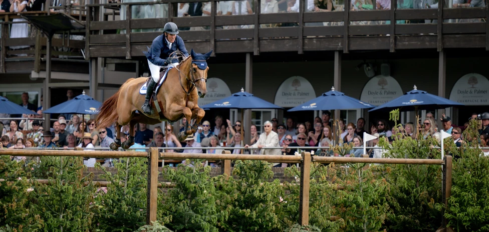 Record di vittorie per William Funnell nell'Al Shira'aa Derby di Hickstead 1 William Funnel in sella a Dublon