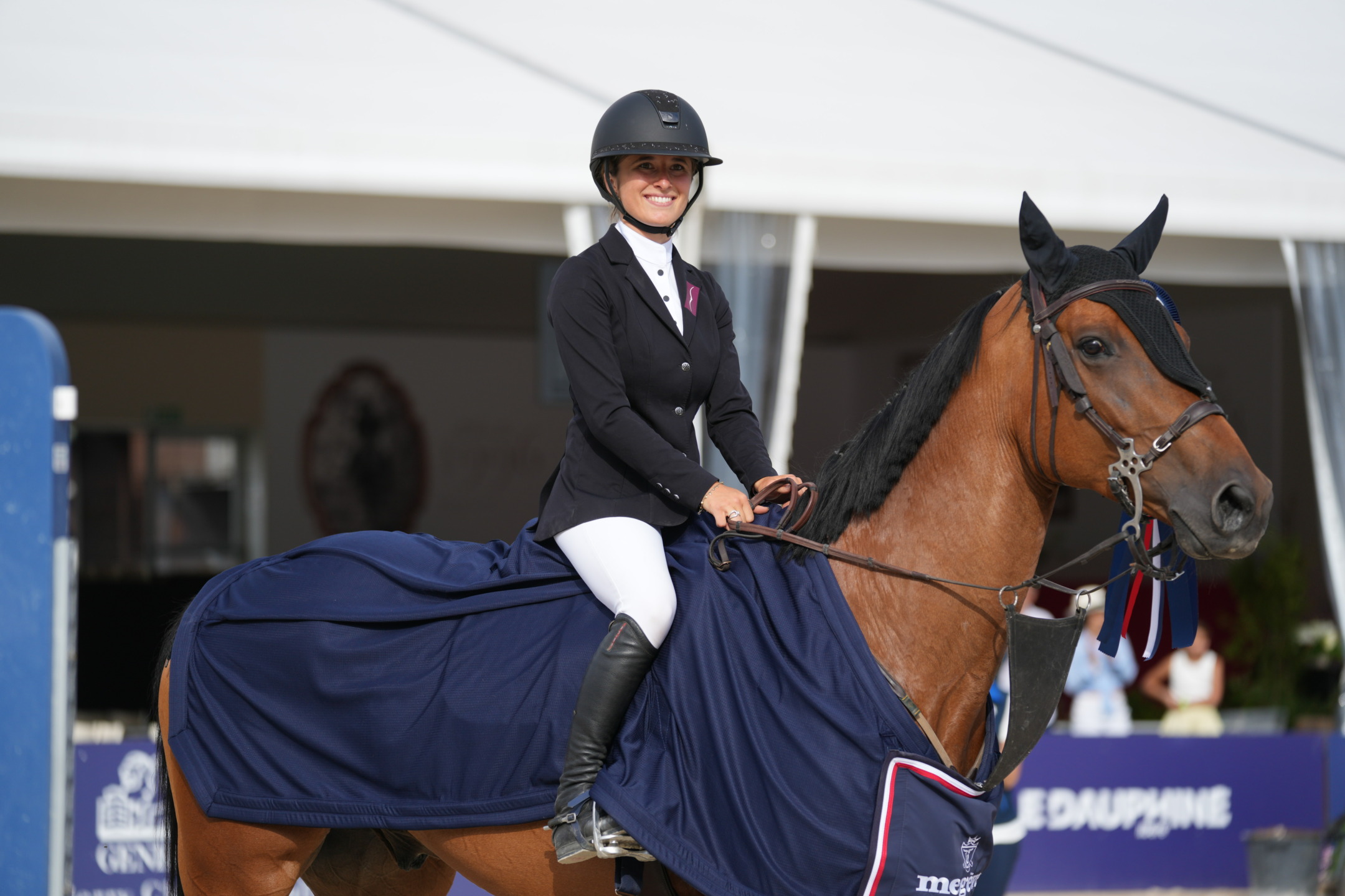 CSI3* Megève: una competizione e uno spettacolo incredibili 2 Leona Mermillod Baron in sella a First to Cash Out