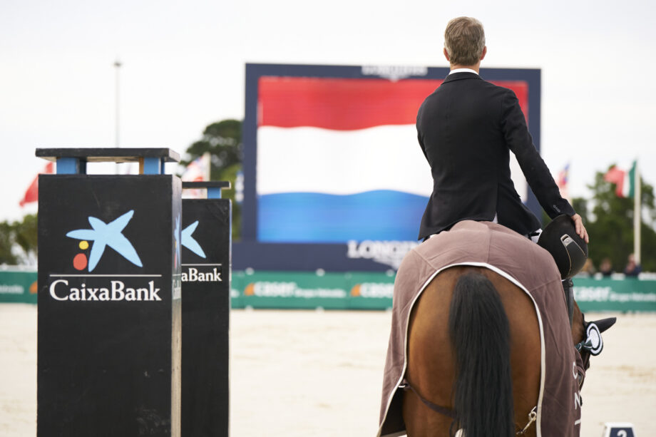 Grande vittoria per Maikel van der Vleuten nel CSI4* di A Coruña 3 MQA012812