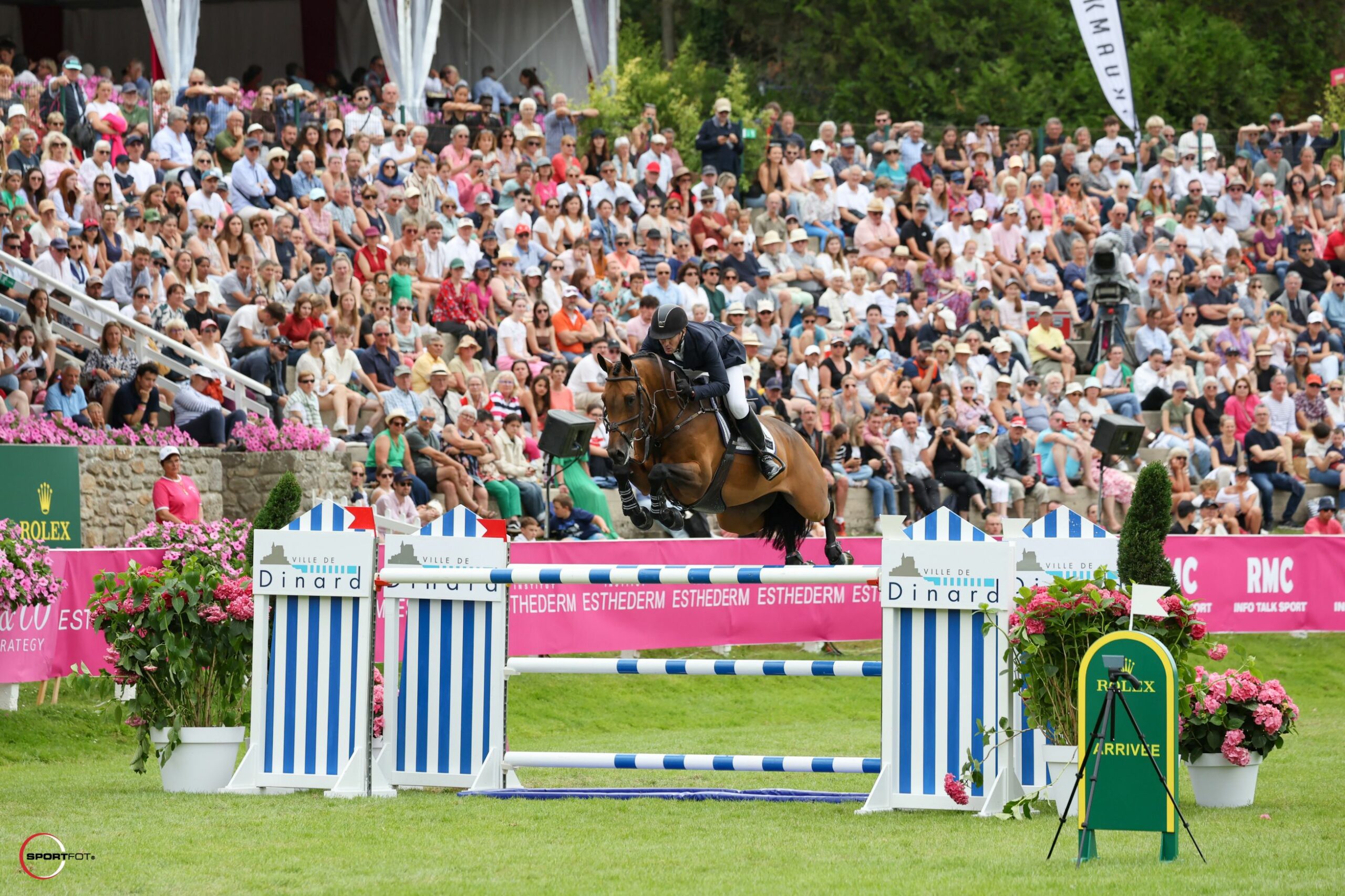 Jumping International de Dinard: vittoria di Félix Jarry nel Derby de Bretagne 2 Mclain WARD su FIRST LADY (c) Sportfot