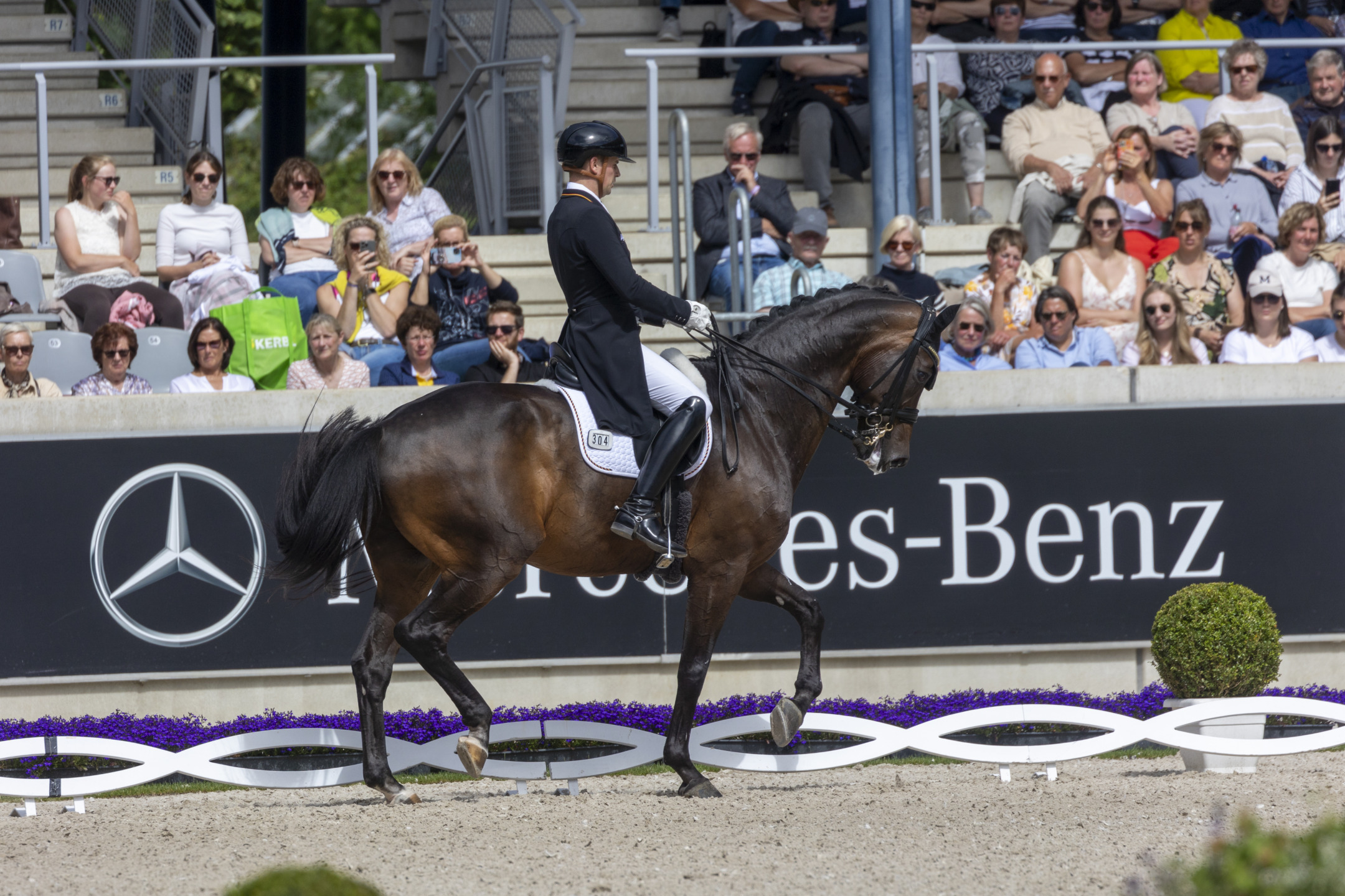 Parigi 2024: la Germania passa in testa, Nanna Merrald domina la classifica individuale 1 WANDRES Frederic BLUETOOTH OLD Aachen 20240707 SS350636