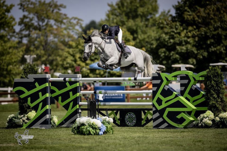 Tiffany Foster trionfa nel Grand Prix di Ottawa 2 Bliss Heers in sella a Quality Star Z