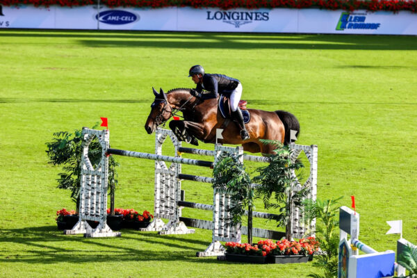 Olivier Philippaerts vince il primo giorno del Summer Festival 3 alla Longines Tops International Arena. 7 Tiffany Foster Thunderbird CSI 3* 2024
