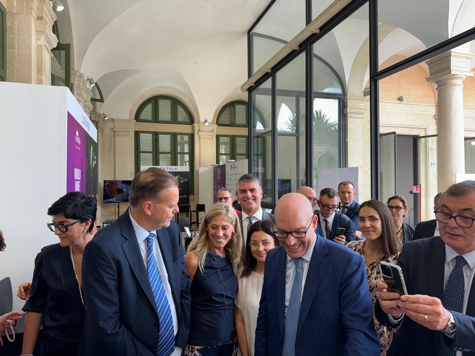 Veronafiere a Expo Divinazione G7 Agricoltura 4 Antico mercato ortigia bricolo fontana