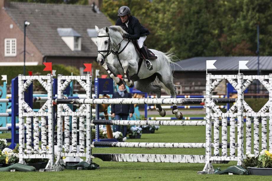 Valkenswaard: risultati del secondo giorno del WBFSH Studbooks Jumping Global Champions Trophy 2024 4 Arroyave Ruben COL Diarona PS WBFSH 07 135 Valkenswaard 20240927 SS358401