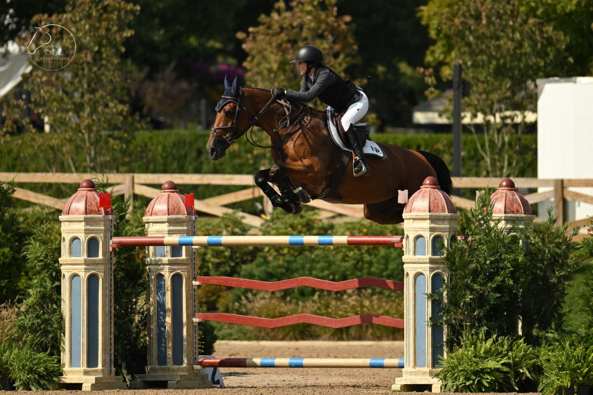 Zayna Rizvi vola nella CSI4* Welcome Stake agli Old Salem Farm September Horse Shows 2024 1 IMG 0345