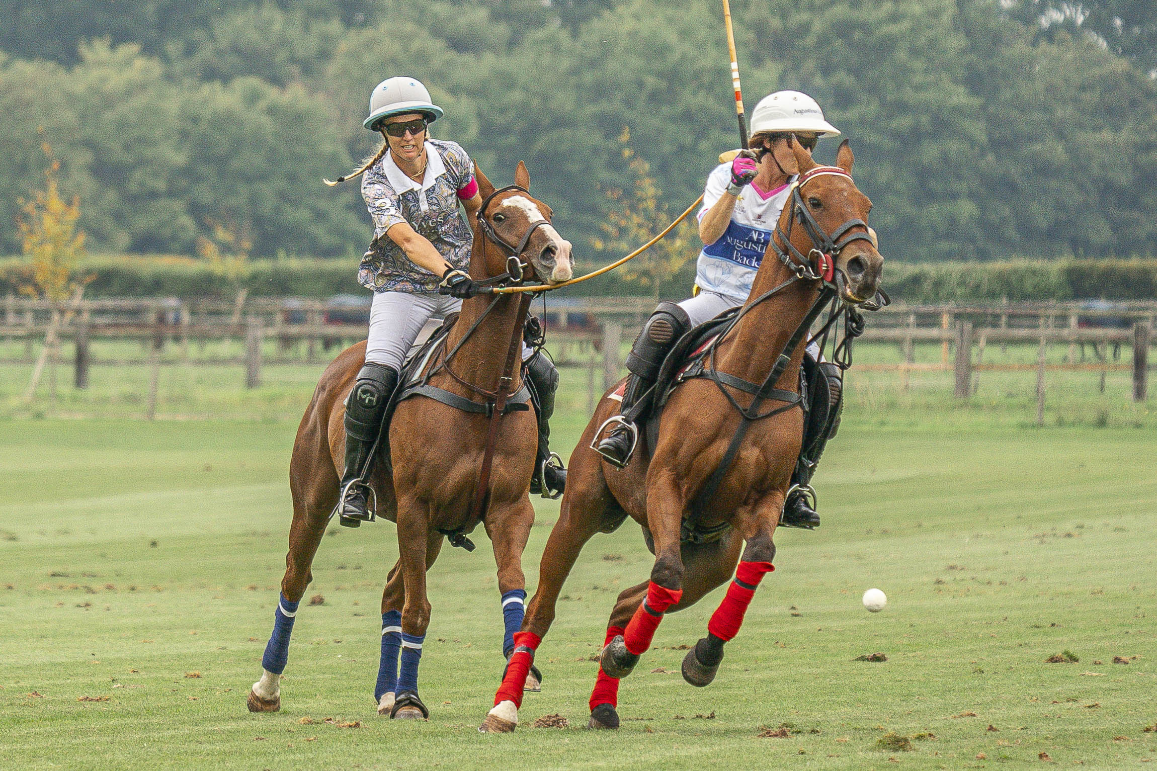 Barnes Open de France e Women's Open: promesse mantenute al Polo Club Chantilly 3 Milly Hine in grey against Lia Salvo © Pascal Renauldon RB Presse