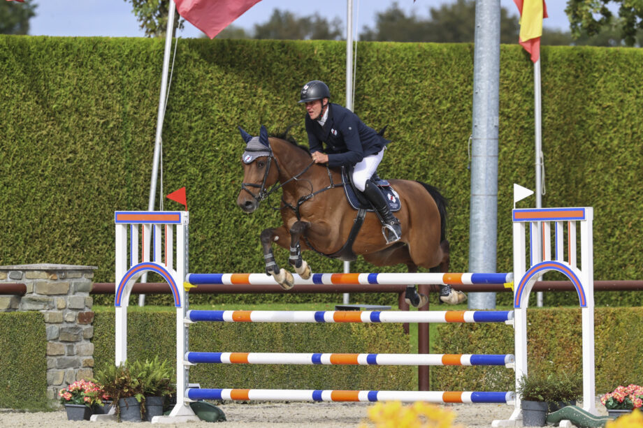 Valkenswaard: risultati del secondo giorno del WBFSH Studbooks Jumping Global Champions Trophy 2024 3 Raijmakers Jr Piet NED Van Schijndel s Hanibal CSI2 22 125 Valkenswaard 20240927 03SG8049