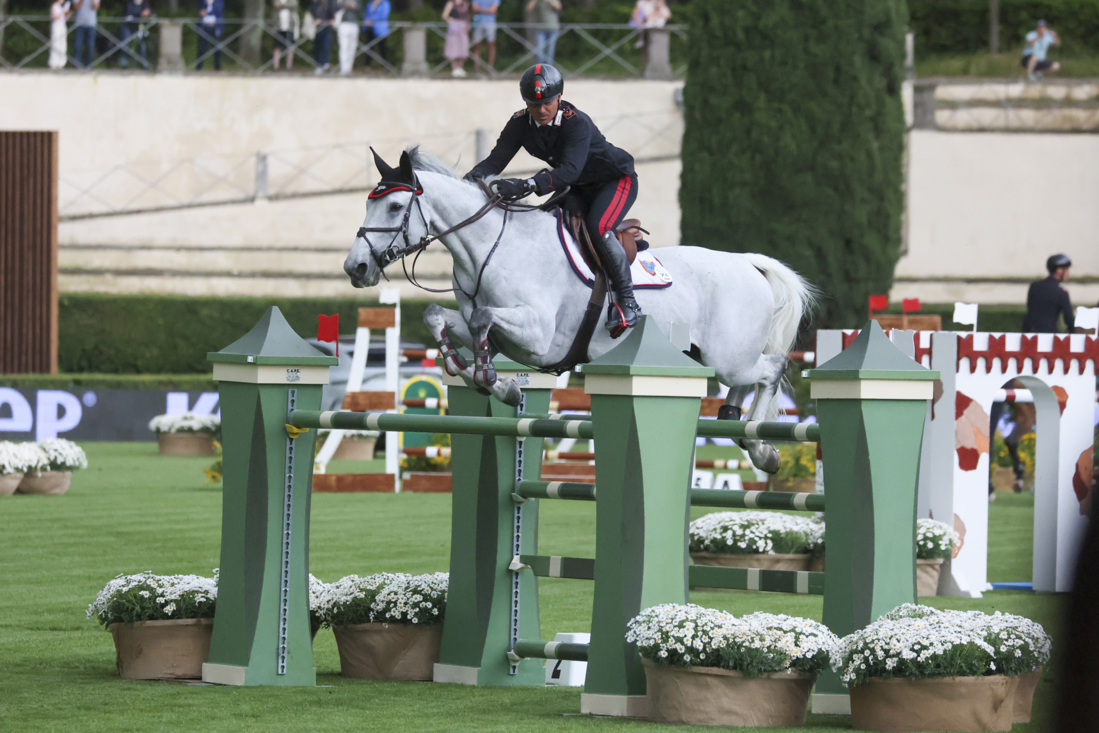 Bruno Chimirri vince la 1.50 m LR del CSI4* a Cagliari 1 Bruno Chimirri sul Samara Piazza di Siena 2023 - ph Stefano Secchi