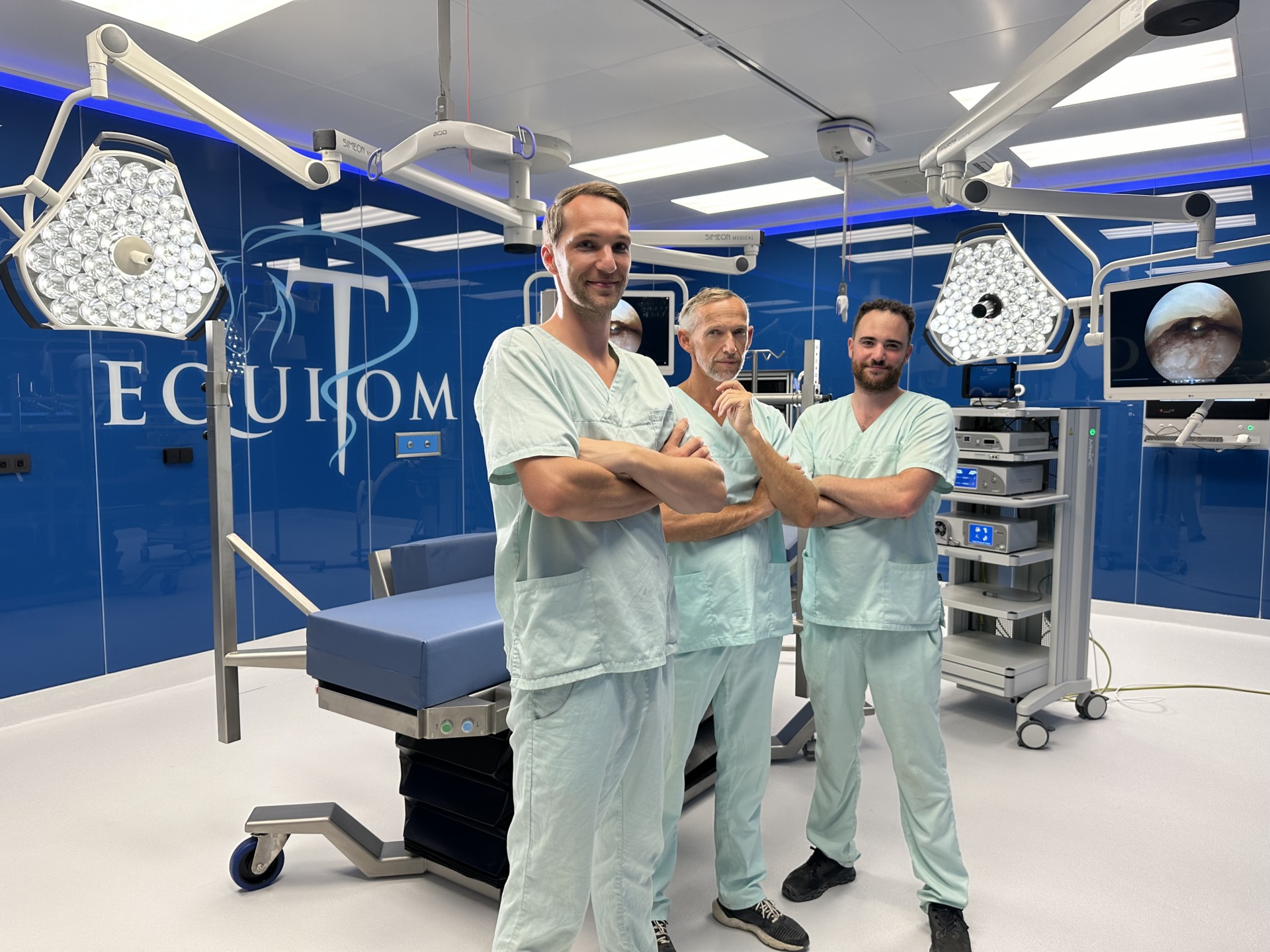 Equitom: Tom Mariën e la nuova era della medicina veterinaria equina 12 Clinica veterinaria equina Equitom a Lummen sala operatoria Dr Marier e colleghi