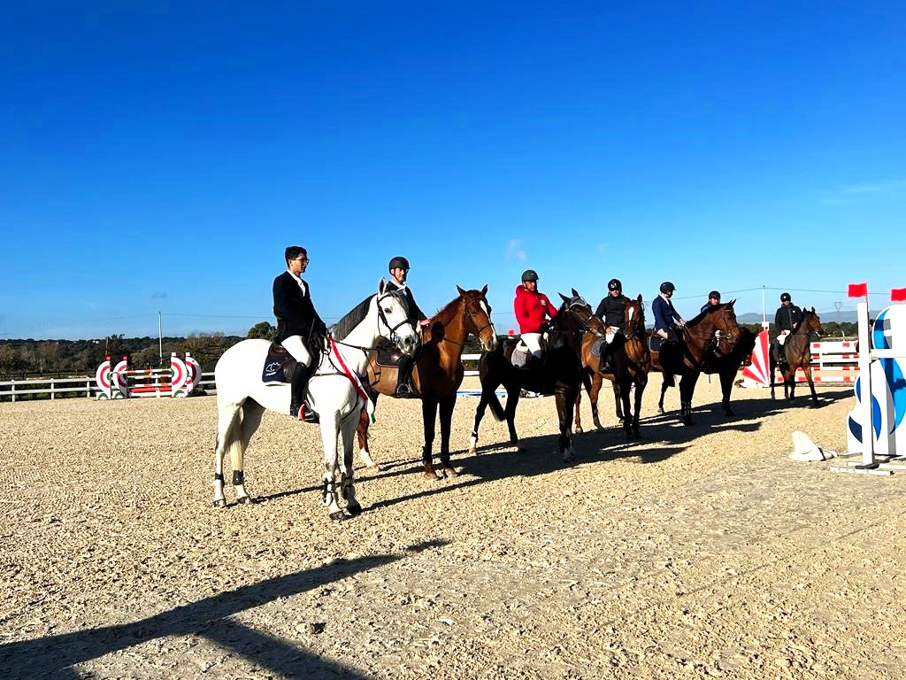 250 iscritti al Sardegna Jumping Tour e finale del Trofeo dei Nuraghi di Tanca Regia. 1 Sardegna Jumping Tour 2024