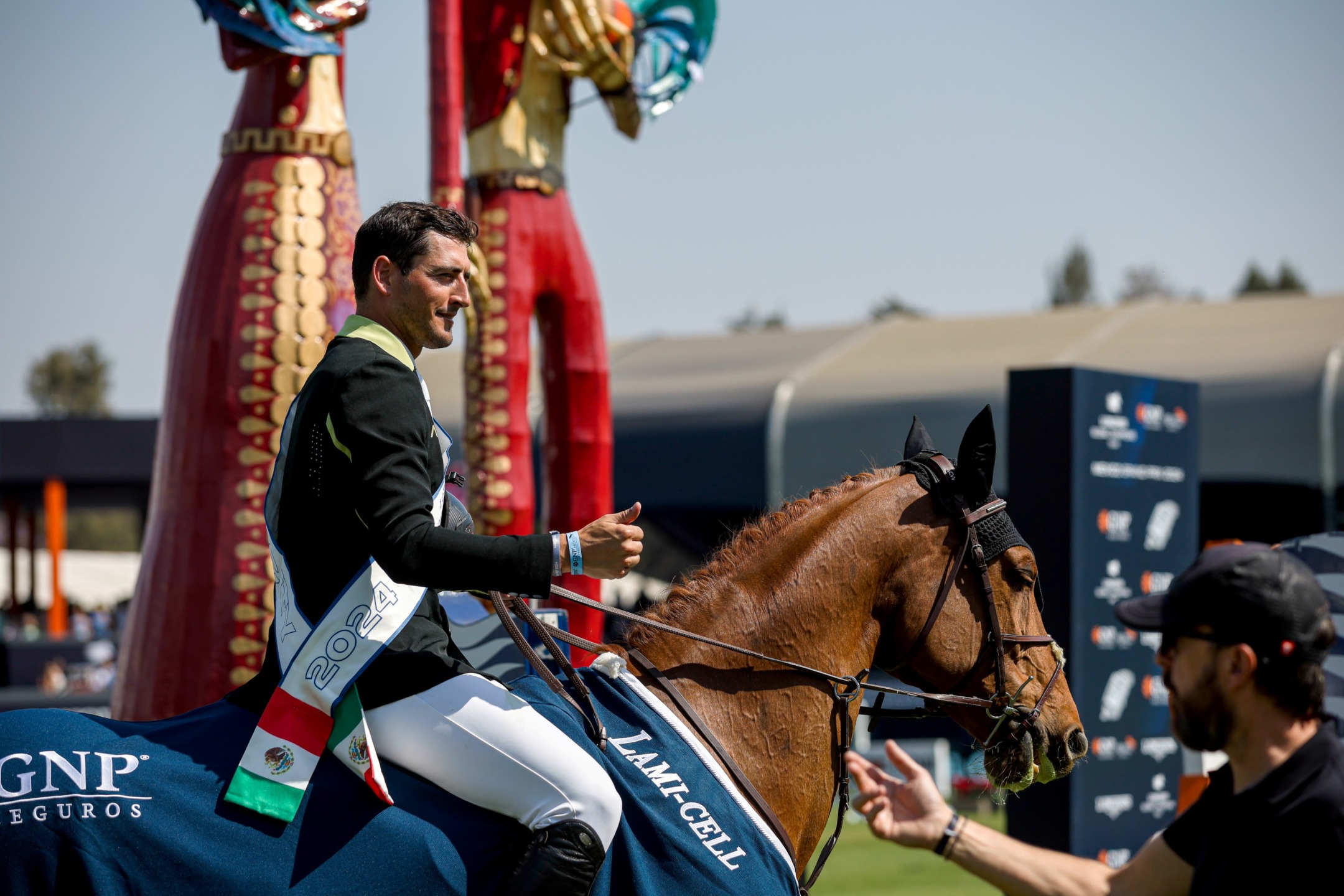 I primi 10 della ranking Longines Global Champions Tour si dirigono verso le finali di Rabat 4 LGCT MEXICO CITY Nicola Philippaerts HM Luna vant Ruytershof Z CSI5 1.60m LGCT Grand Prix of Mexico City 14042024 R3LB0124 1