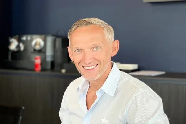 Equitom: Europe’s leading veterinary Clinic founded by Dr. Tom Mariën 2 Tom Marien 1
