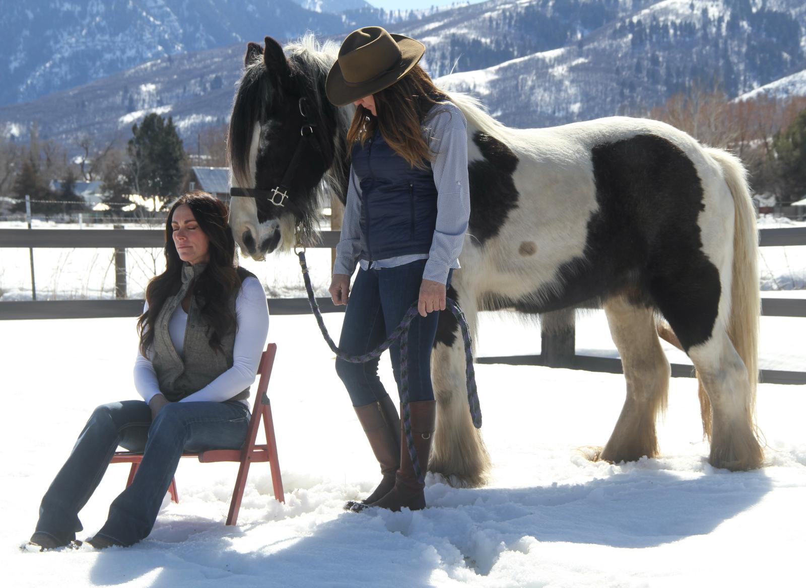 Attività assistita con il cavallo: la missione di Giuliana Marple per guarire le ferite invisibili dei soldati 5 Giuliana Marple Impronte Equine foto 2 1