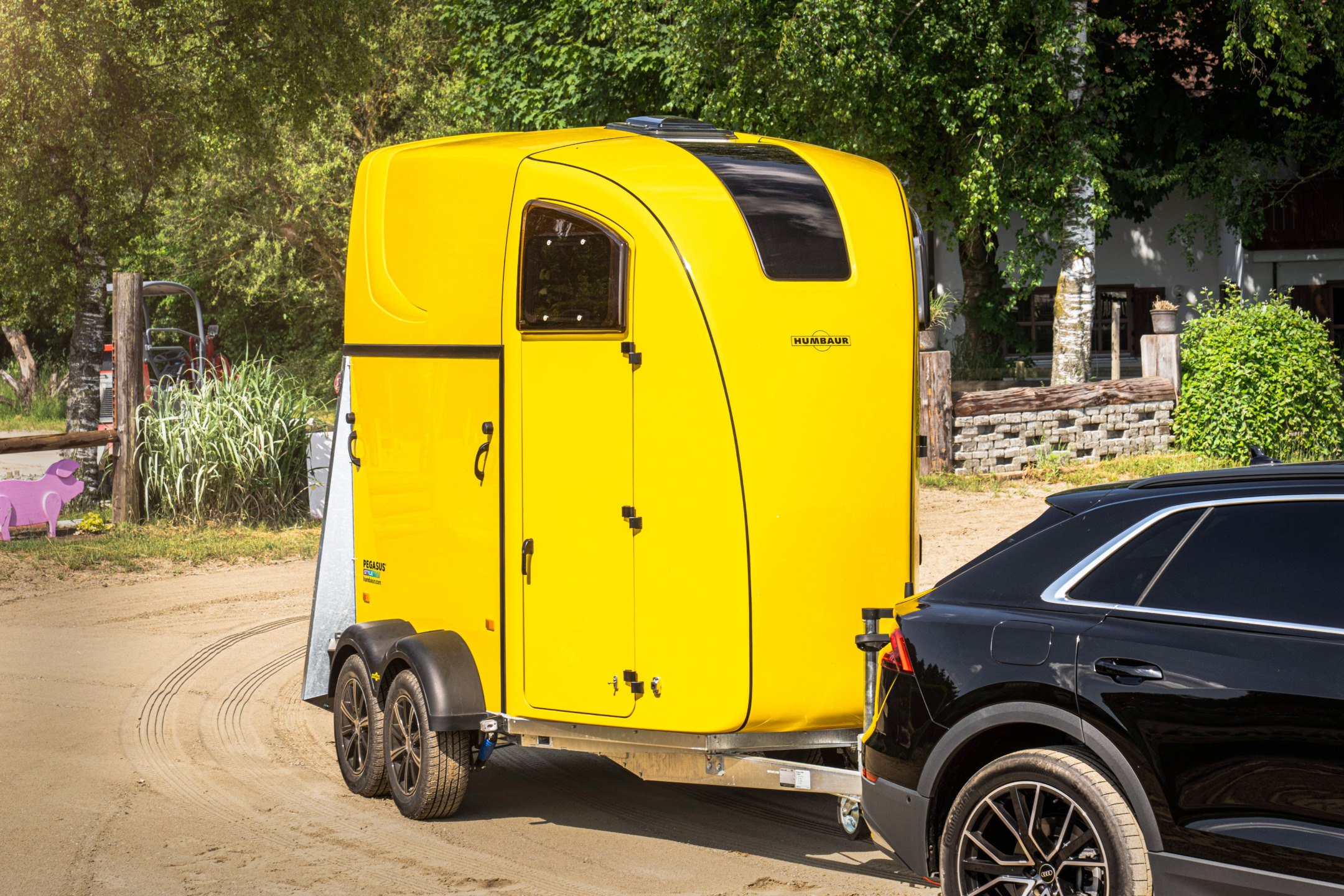 BERTON a Fieracavalli: eccellenza nel trasporto equestre con Humbaur e Stephex 2 POST FC 2024 2