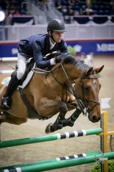 L'americano Alex Matz apre la competizione internazionale al Royal Horse Show di Toronto. 7 L'americano Alex Matz apre la competizione internazionale al Royal Horse Show di Toronto