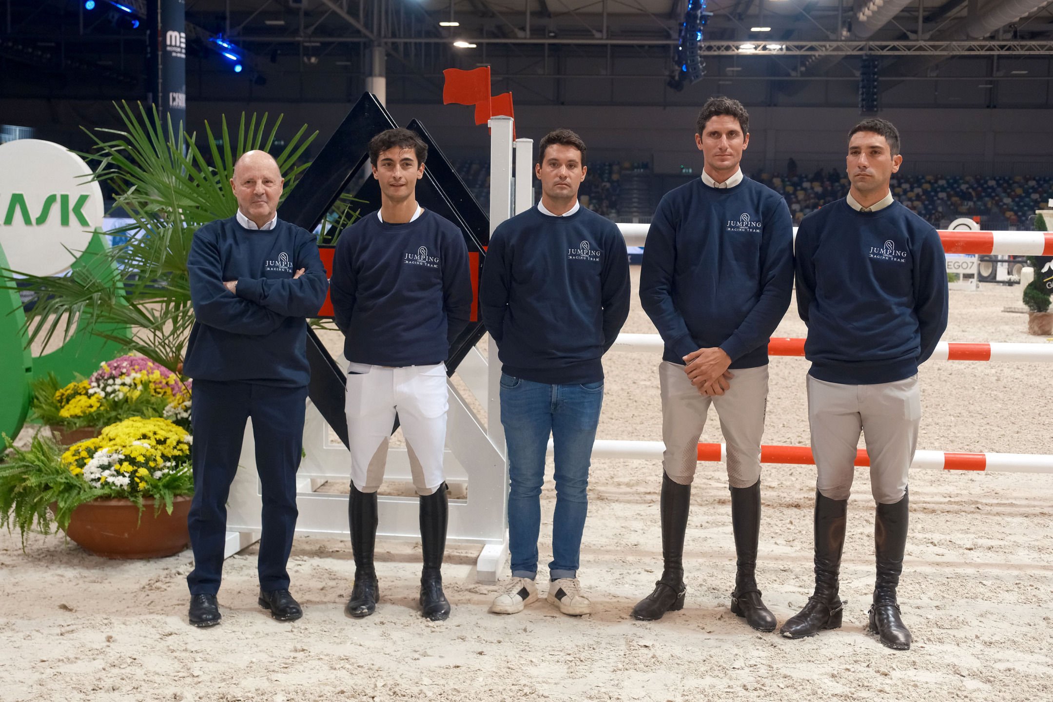 Fieracavalli salta sempre più in alto, debutta il Jumping Verona Racing Team. 1 FIERACAVALLI SALTA SEMPRE PIÙ IN ALTO, DEBUTTA IL JUMPING VERONA RACING TEAM