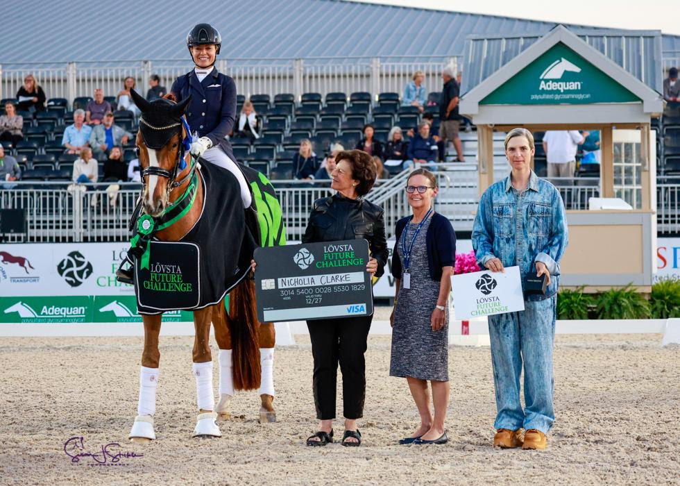 Lövsta Future Challenge continua a sostenere i cavalli emergenti nel dressage e nel salto. 1 Lövsta Future Challenge 2024