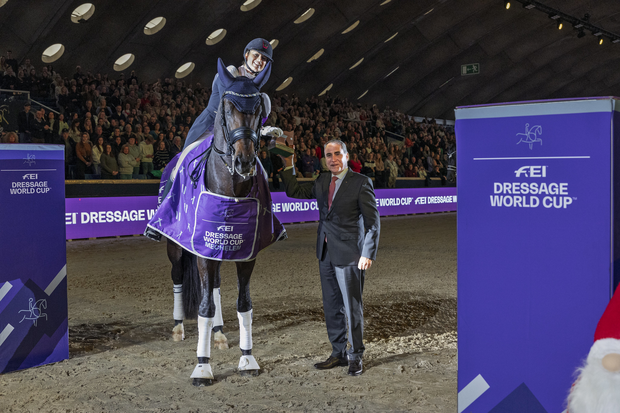 La magia del dressage illumina Mechelen: vittoria per Dinja van Liere 2 54233697216 044ff75b22 k