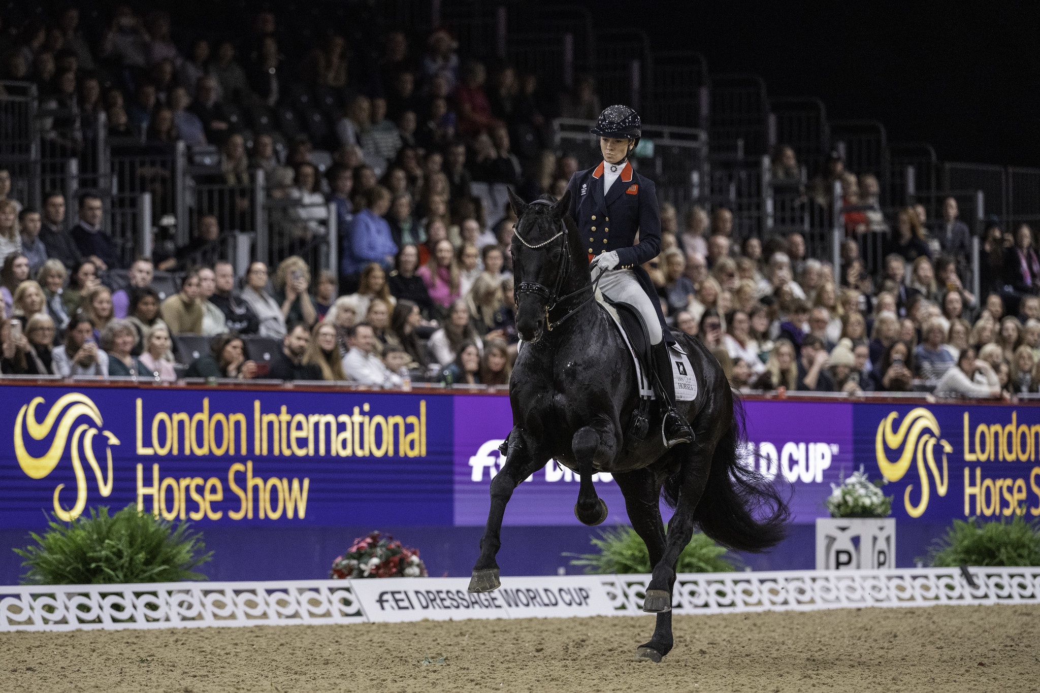 La FEI Dressage World Cup di Londra è di Charlotte Fry 2 IMG 4234