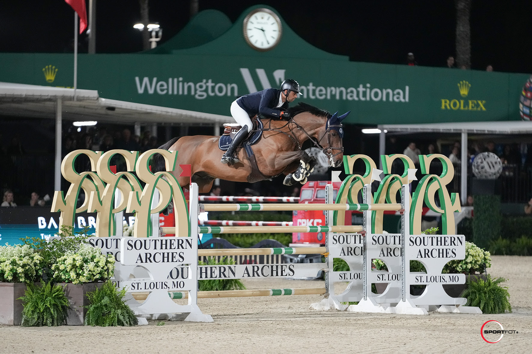 Nayel Nassar trionfa nel Gran Premio Southern Arches CSI3* di Wellington 1 Nayel Nassar & ESI Ali. Photo