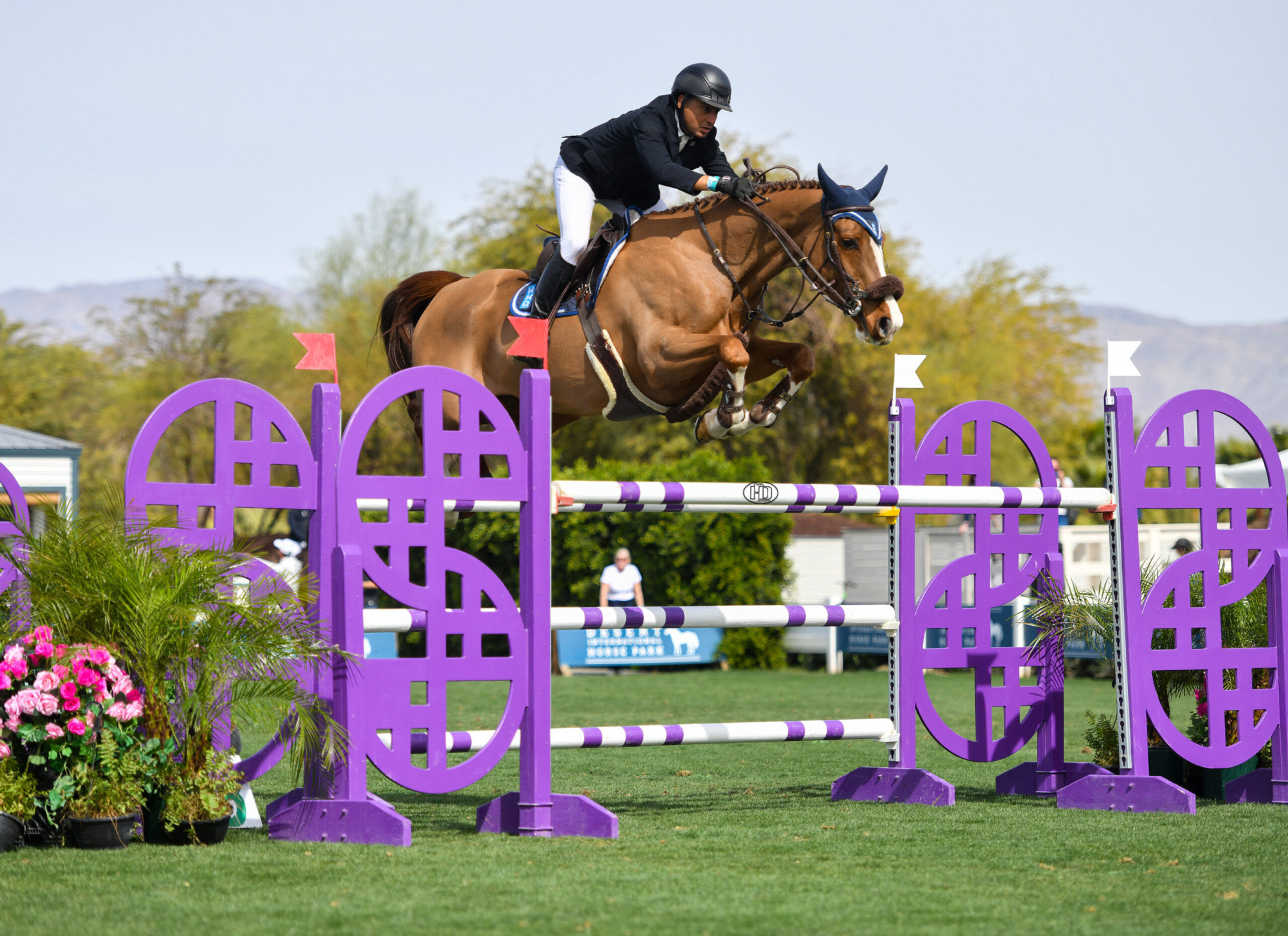 Sameh El Dahan domina nel Platinum Performance CSI3* 1,45 m Classic da 32.000 dollari. 1 Sameh El Dahan domina nel Platinum Performance CSI3* 1,45 m Classic da 32.000 dollari