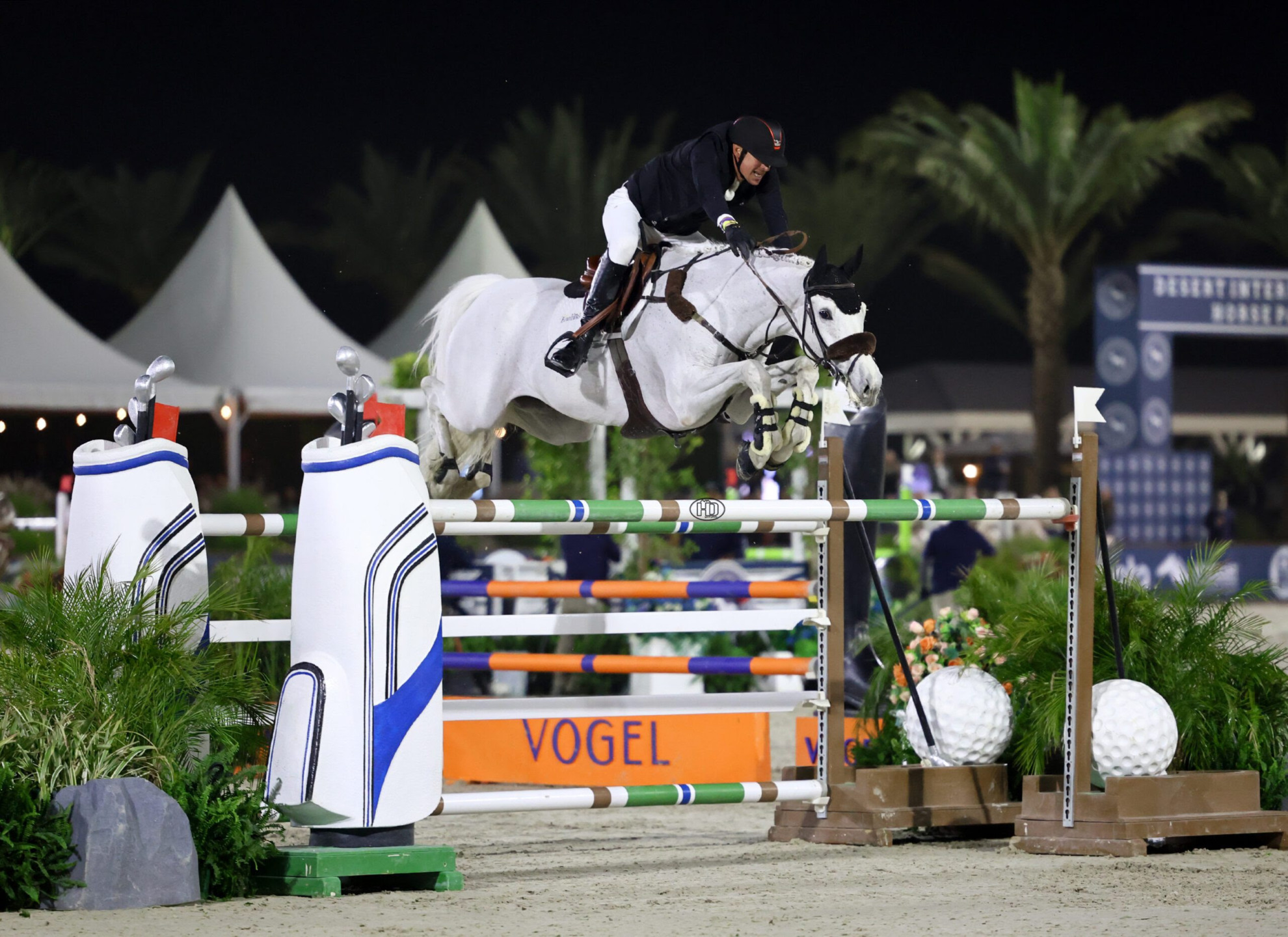 Jos Verlooy conquista il CSI4* Grand Prix al Desert Circuit 1 IMG 6925