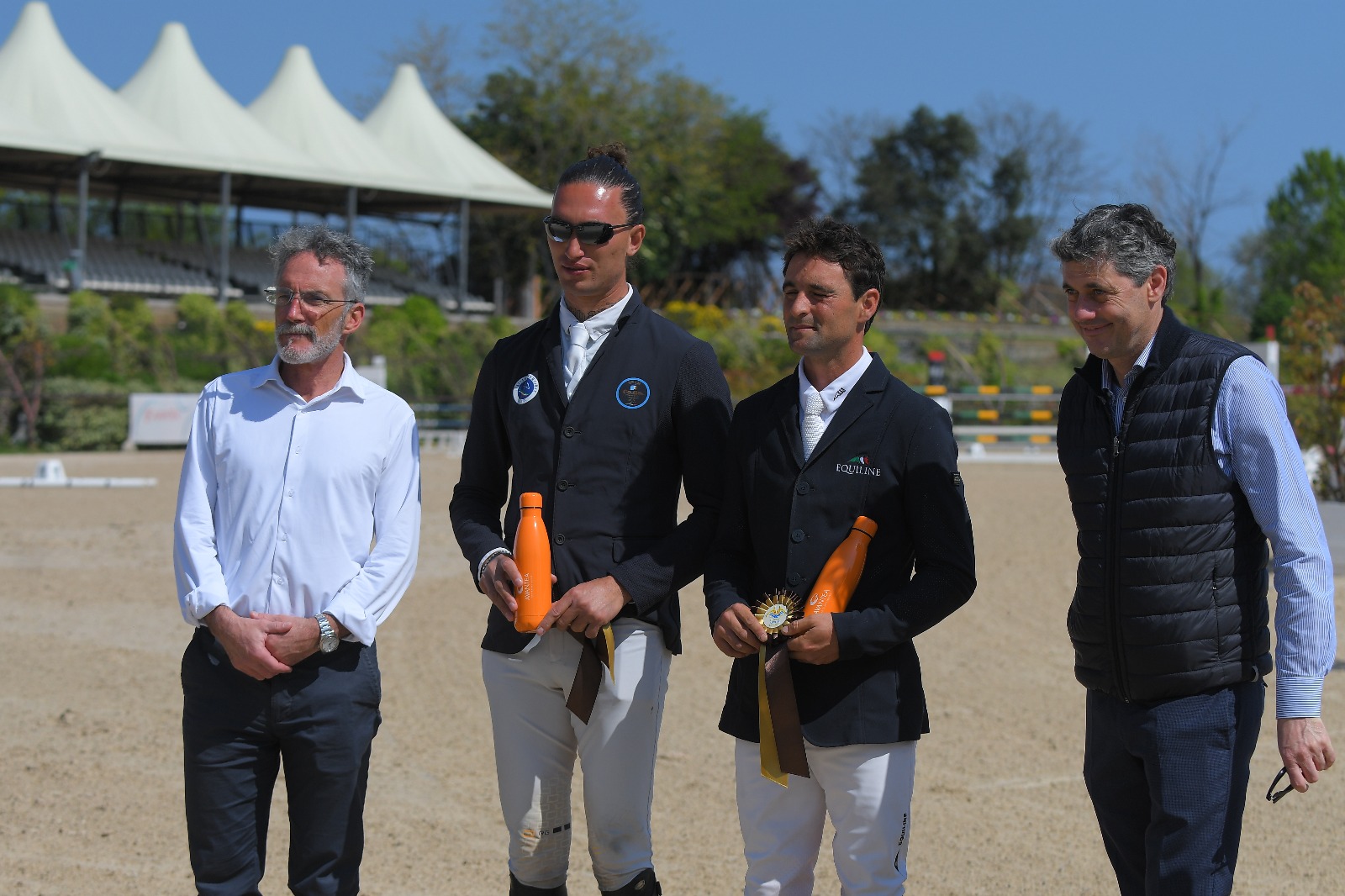 Tutto è pronto per la seconda tappa del Circuito FISE Cavalli Giovani Avantea a Bedizzole 2 Dott. Audisio CEO di Avantea e dott. Panzeri FISE premiazione Circuito FISE cavalli giovani
