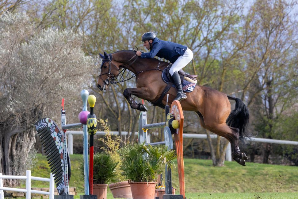Toscana Tour 2025: Felicia Hultberg vince la GP Qualifier 1.45m del Gold Tour, Roberto Turchetto secondo 1 Roberto Turchetto al Toscana Tour 2025
