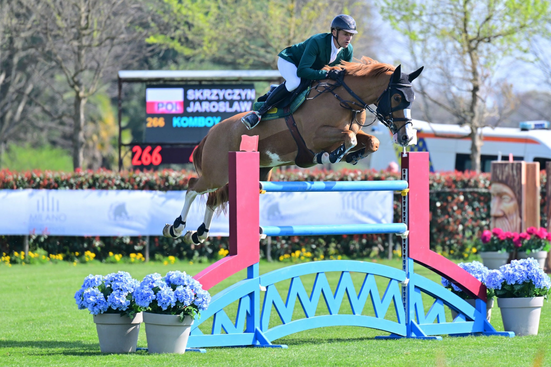 Jaroslaw Skrzyczynski 3rd CSI4 H155 FEI LR Grand Prix with jump off all'Equieffe Equestrian Centre