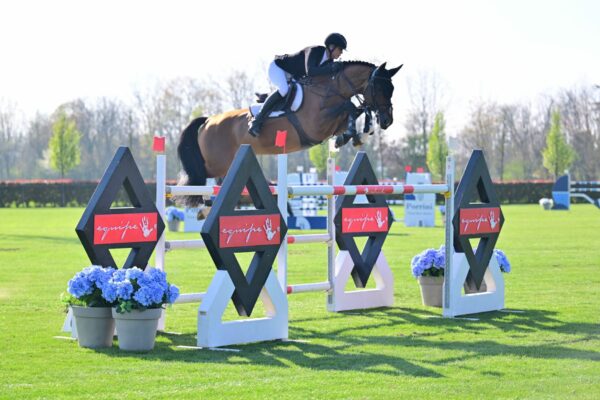 Ellen Whitaker vince la 150 CSI4* all'Equieffe Equestrian Centre Sabato