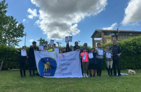 Giovani promesse crescono: successo al primo stage pony al C.I. Campalto di Pisa. 1 %GIOVANI PROMESSE CRESCONO: SUCCESSO AL PRIMO STAGE PONY AL C.I. CAMPALTO DI PISA