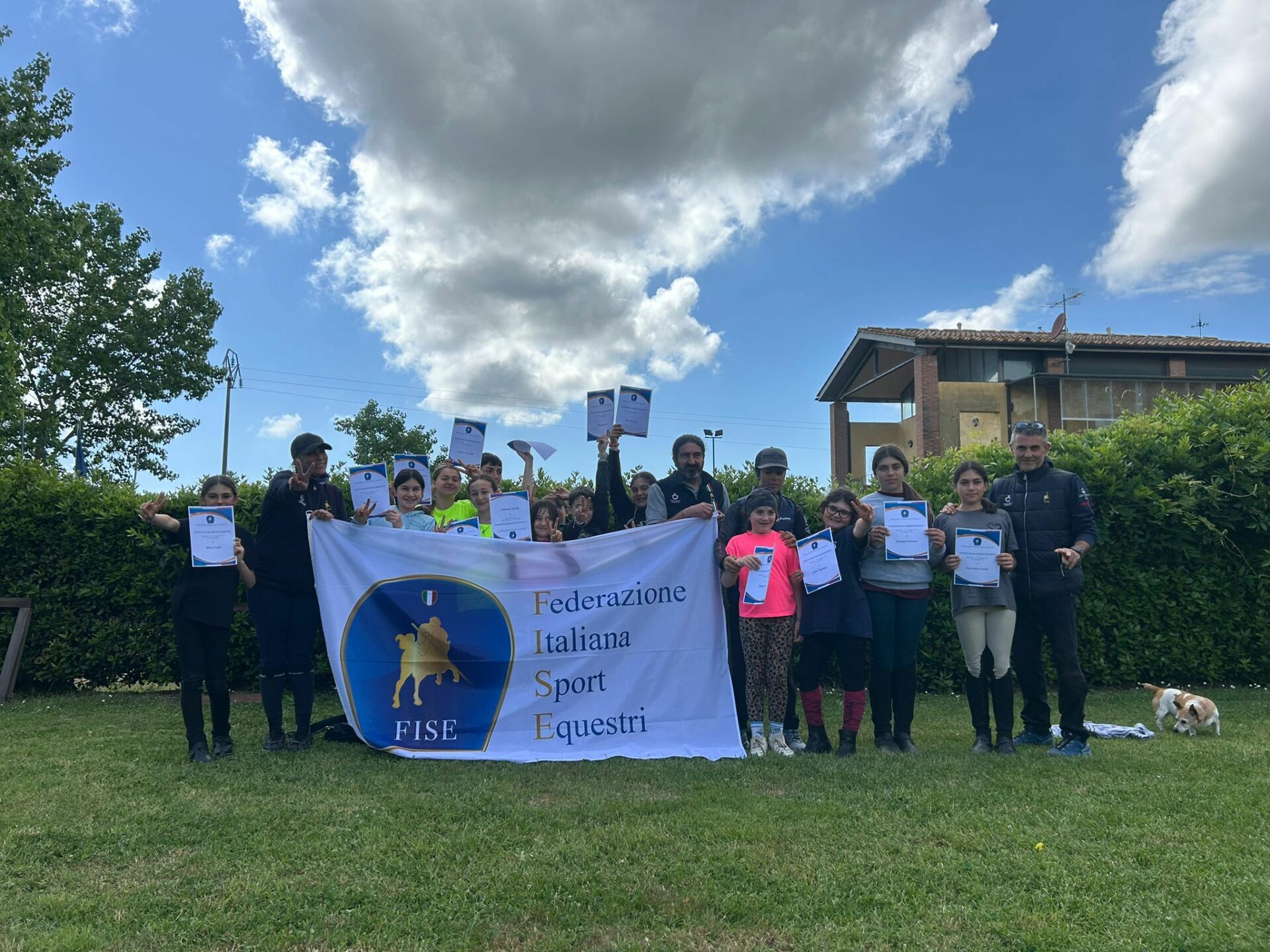 Giovani promesse crescono: successo al primo stage pony al C.I. Campalto di Pisa. 1 %GIOVANI PROMESSE CRESCONO: SUCCESSO AL PRIMO STAGE PONY AL C.I. CAMPALTO DI PISA