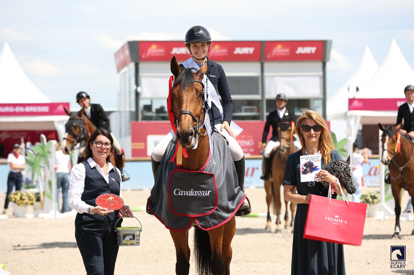 Finale spettacolare al Jumping International di Bourg-en-Bresse 2025: trionfa Mégane Moissonnier nel Gran Premio CSI4* 2 Brunehilde Magnin