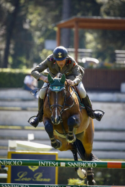 L'Italia conquista l'argento nella gara individuale al Mondiale Militare di Salto Ostacoli in Egitto. 23 Filippo Martini Di Cigala conquista l'argento nella gara individuale al Mondiale Militare di Salto Ostacoli